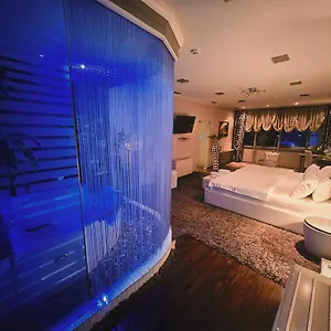 **** Otel Rosa Blu Arnavutluk